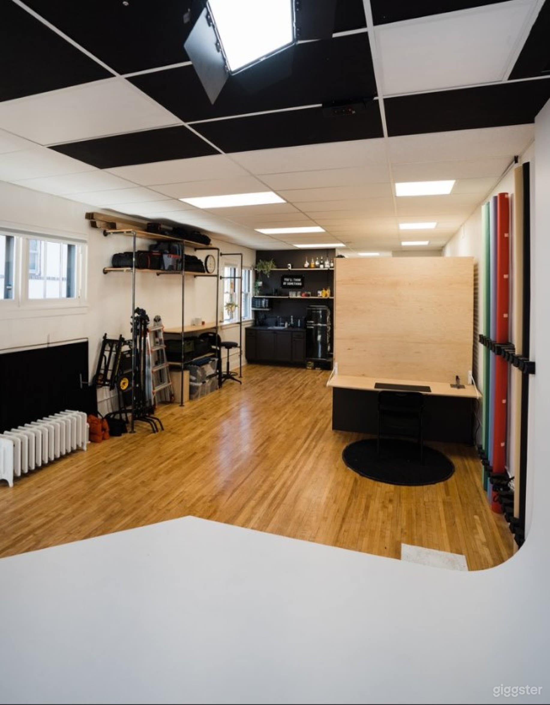 Studio with 11x11 Cyc Wall In St Paul Photo 2