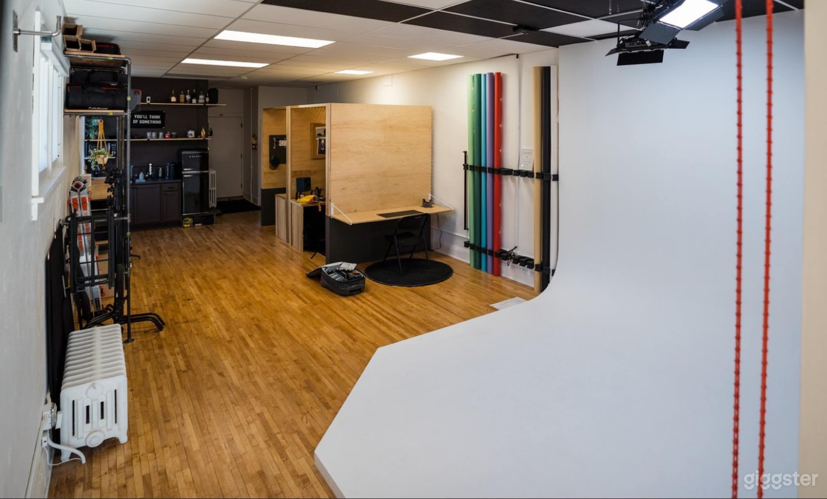 Studio with 11x11 Cyc Wall In St Paul Photo 3