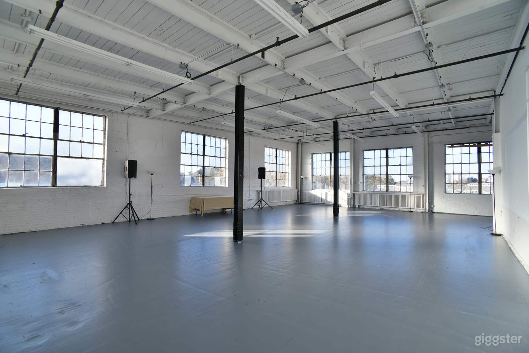 Large Industrial Loft Space Photo 3
