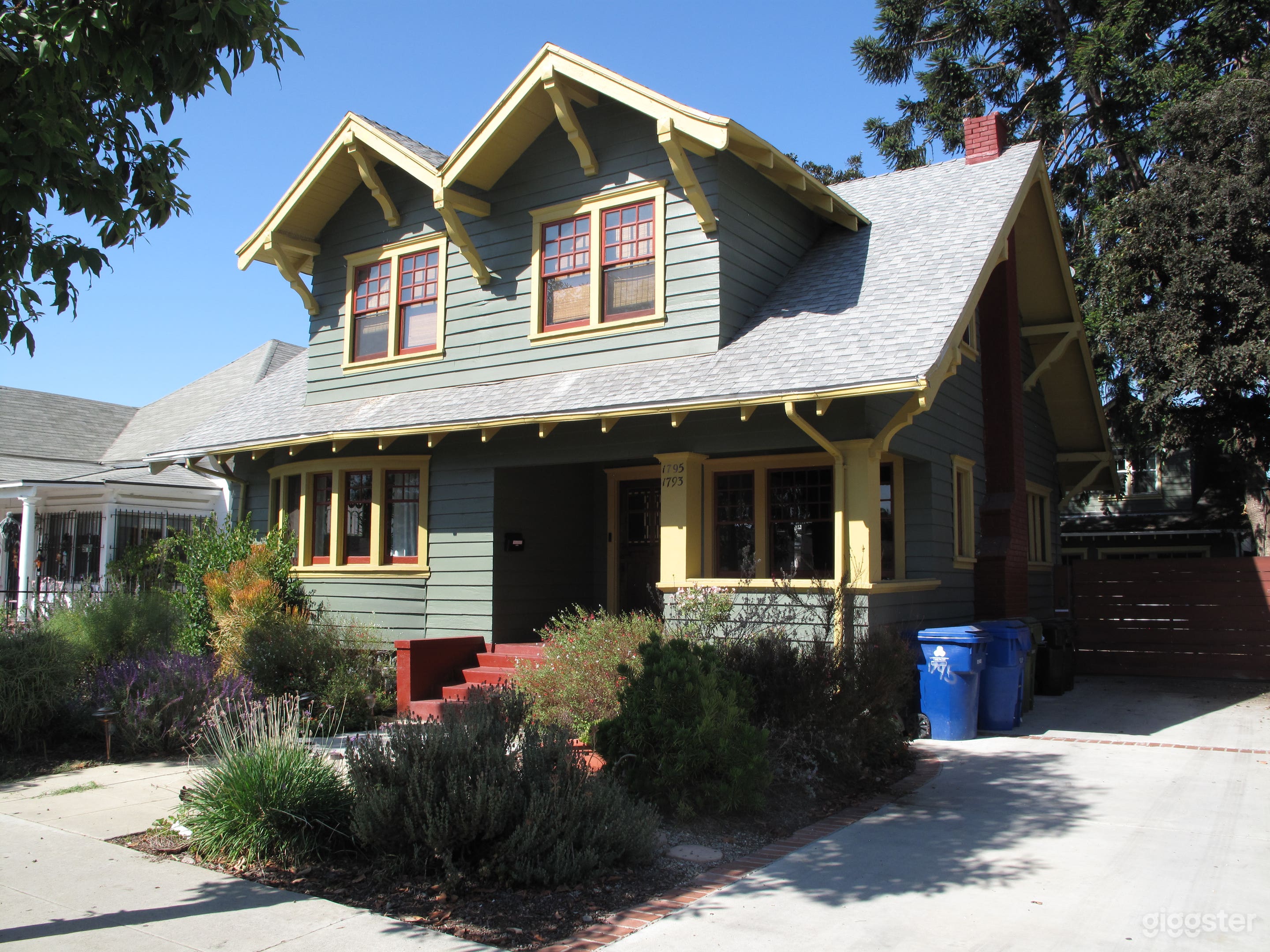 Craftsman Meets Hipster Photo 2