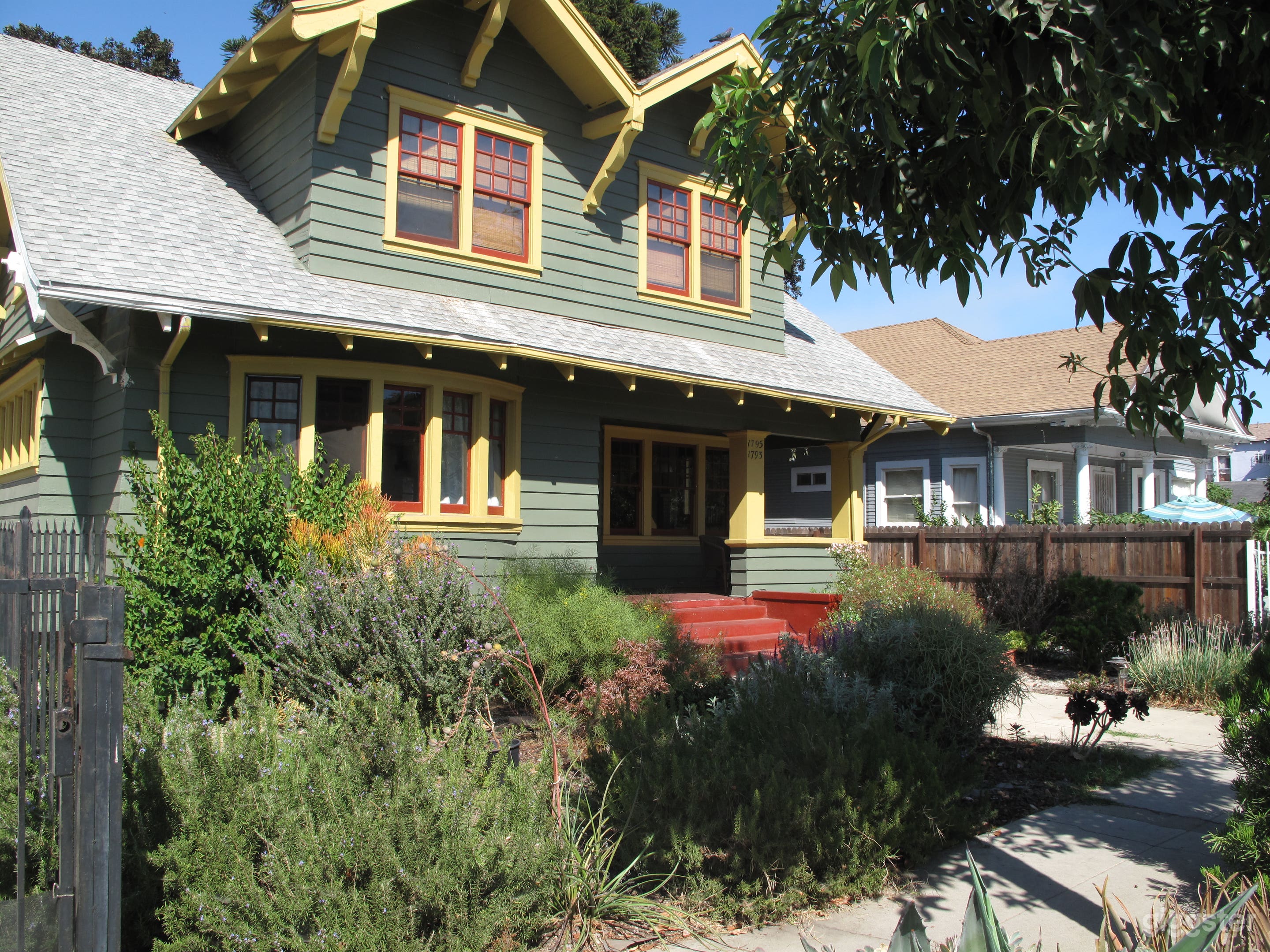 Craftsman Meets Hipster Photo 1