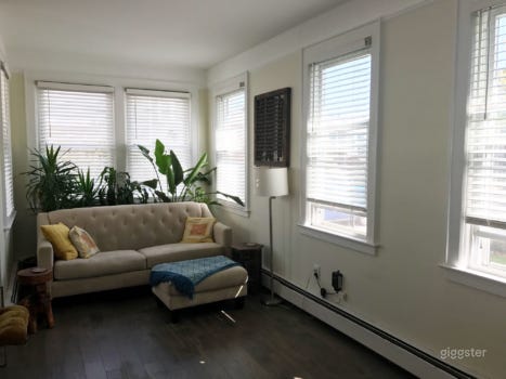 Home With Wood Interior Finish Photo 4