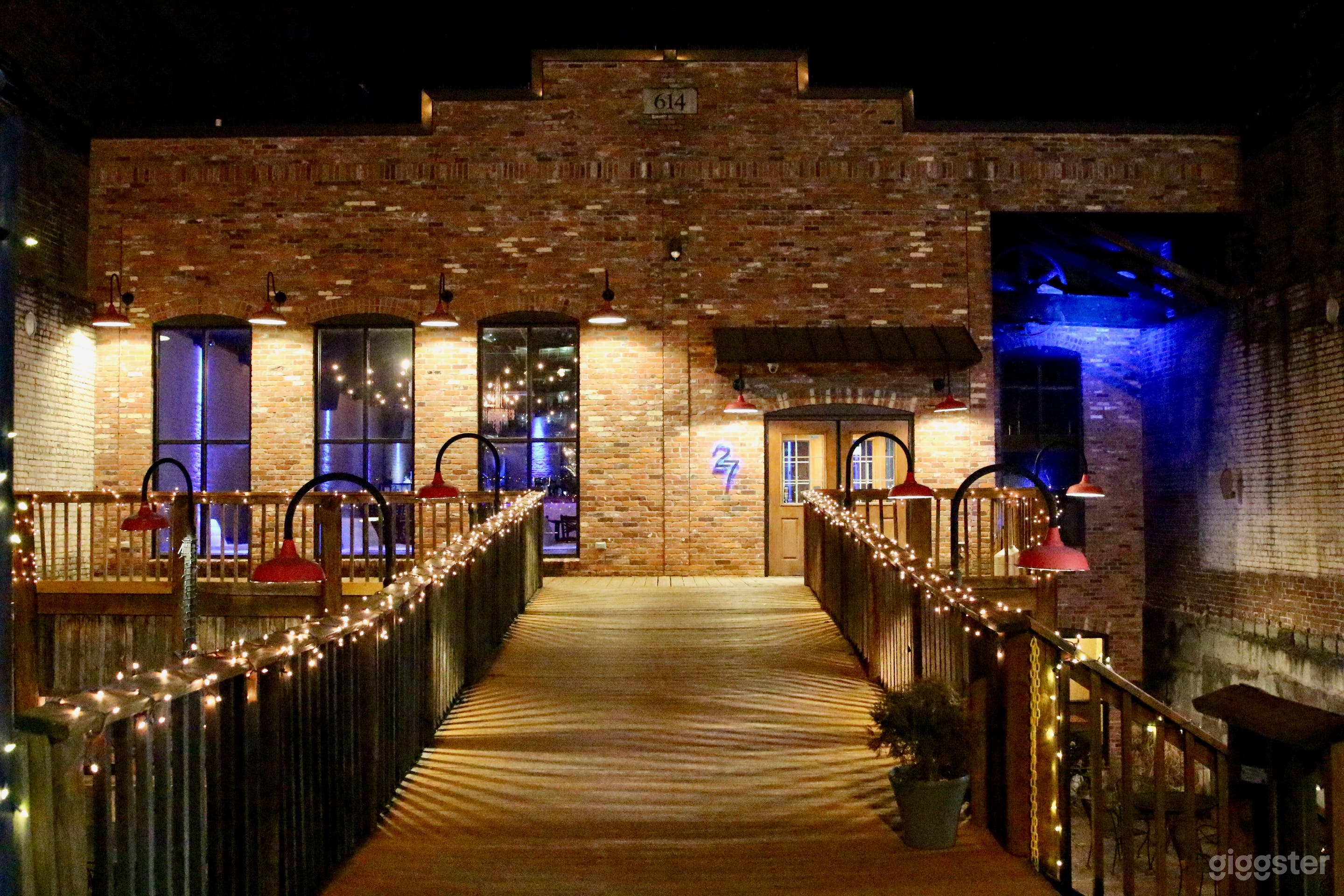 Dance Club for Events, Weddings &amp; Photoshoots Photo 1