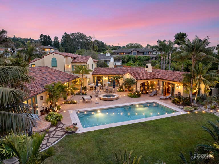  Luxury Italian Villa Swimming Pool 