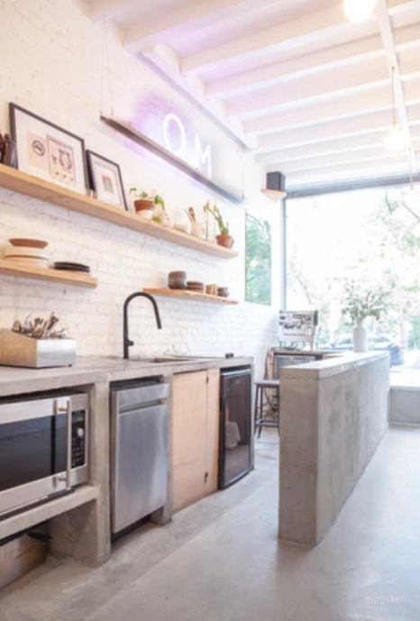 Intimate Sustainable Private Dining Room Photo 2