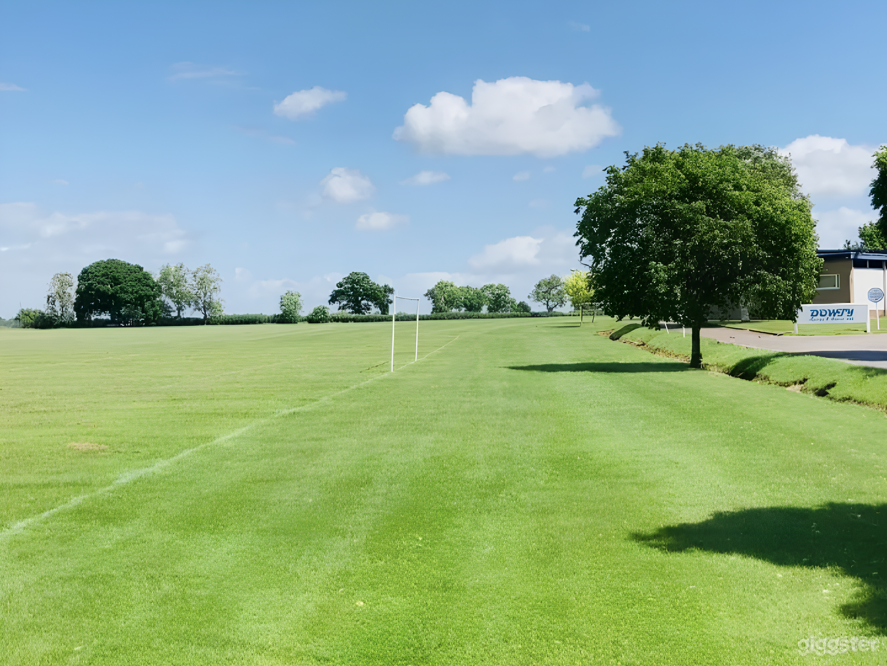 Beautiful and Versatile Outdoor Event and Leisure Space Photo 2