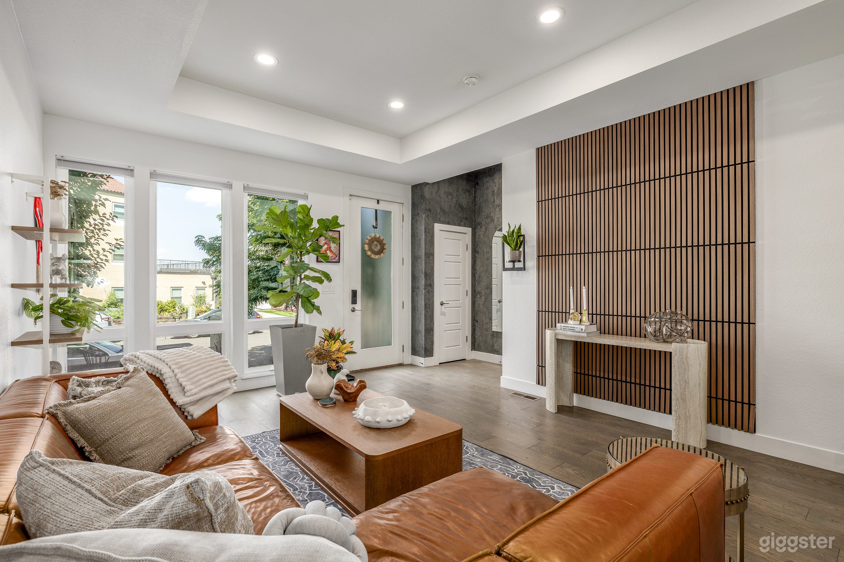 Modern Light-Filled Townhome for Private Events Photo 2