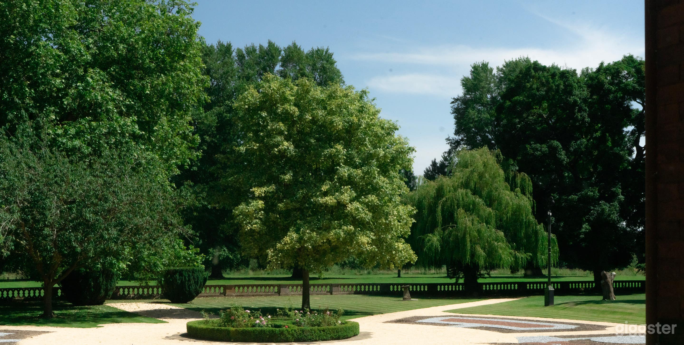 Picturesque All In One Event Space at Nottinghamshire   Photo 1