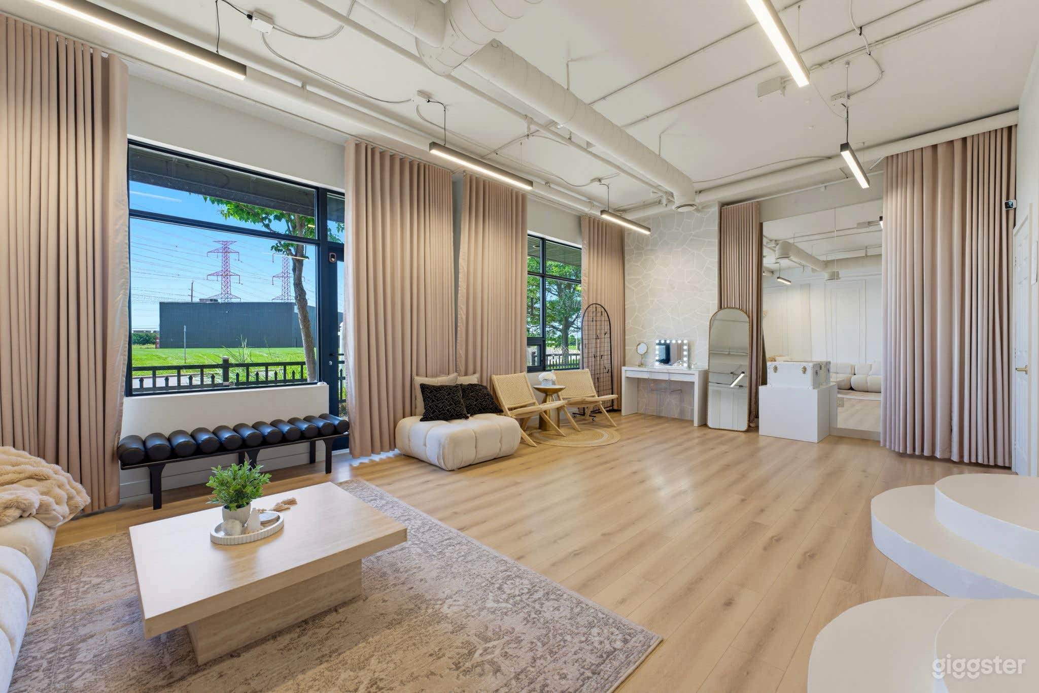 Full Space Event Rental Photo 3