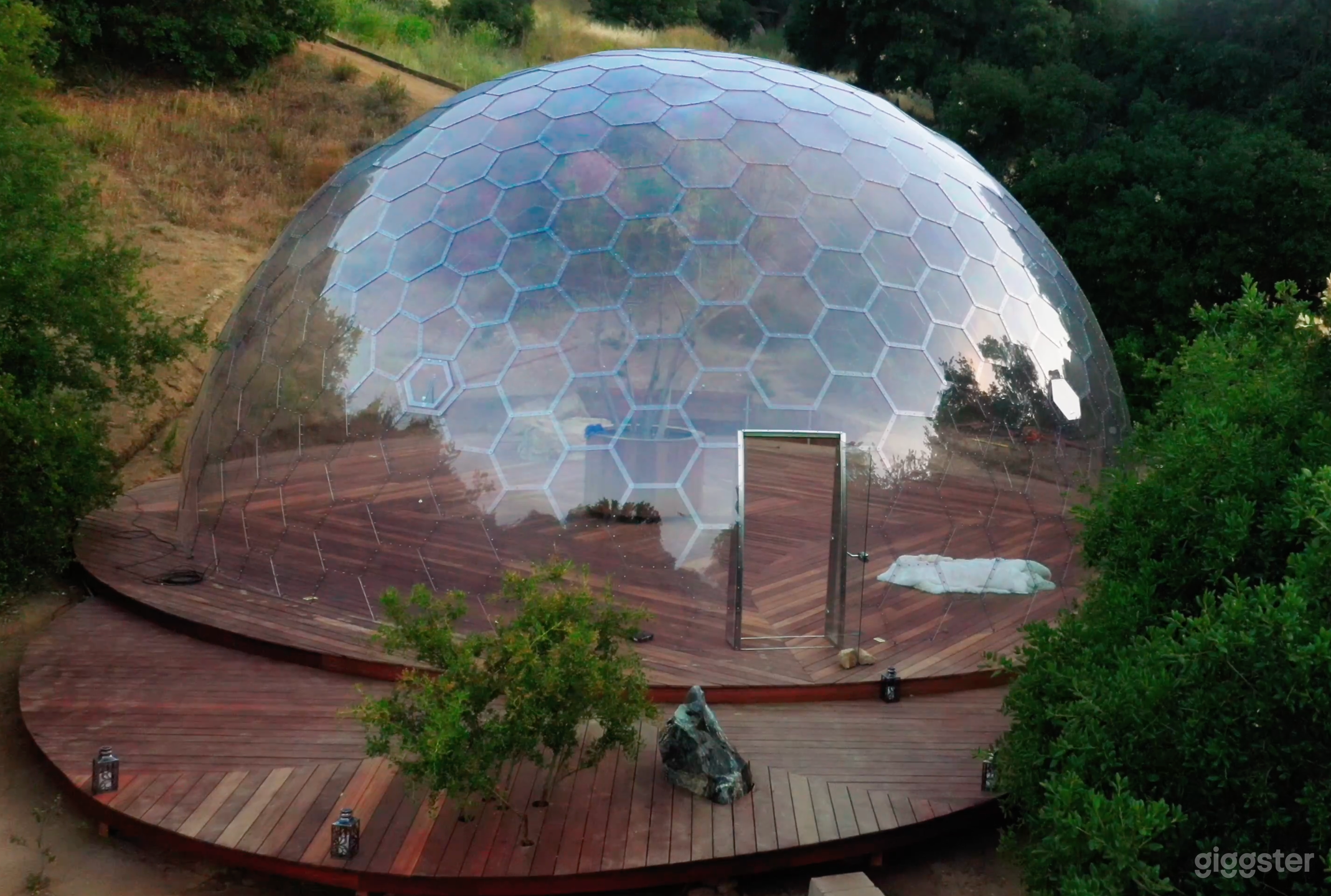 LUNA DOME | 70-Acres, Waterfall, Cinematic Vistas Photo 1