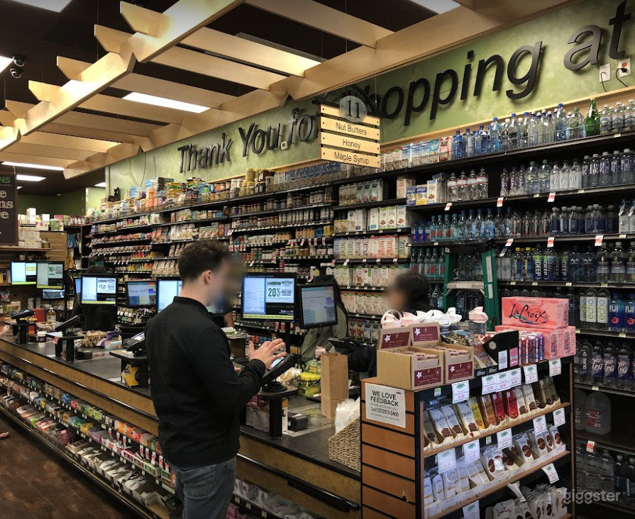 Spacious Health Food Store Perfect for Photoshoots and Productions in Los Feliz – Los Angeles Photo 1