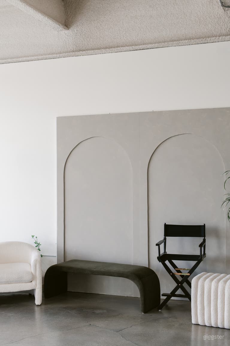  Natural Light Creative Loft Studio With a View! 