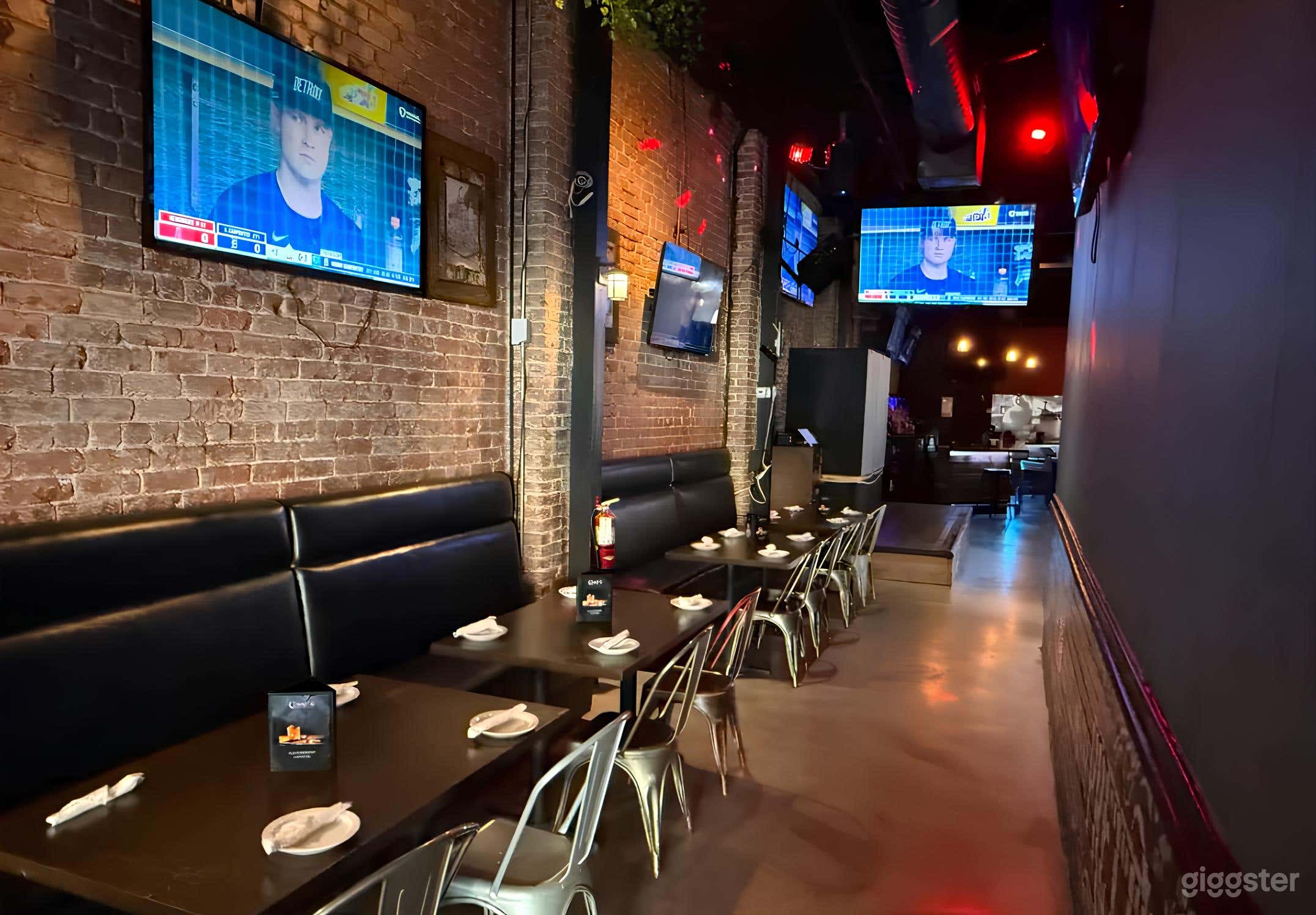 Downtown Fullerton Restaurant and Lounge Photo 4