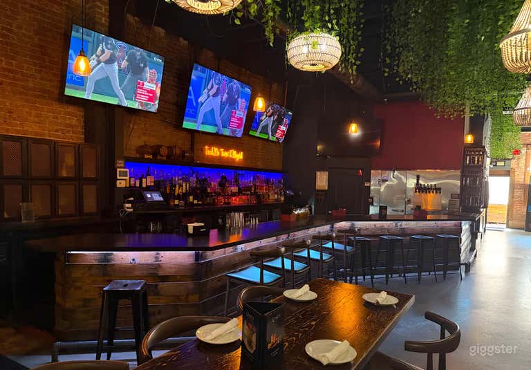  Downtown Fullerton Restaurant and Lounge 