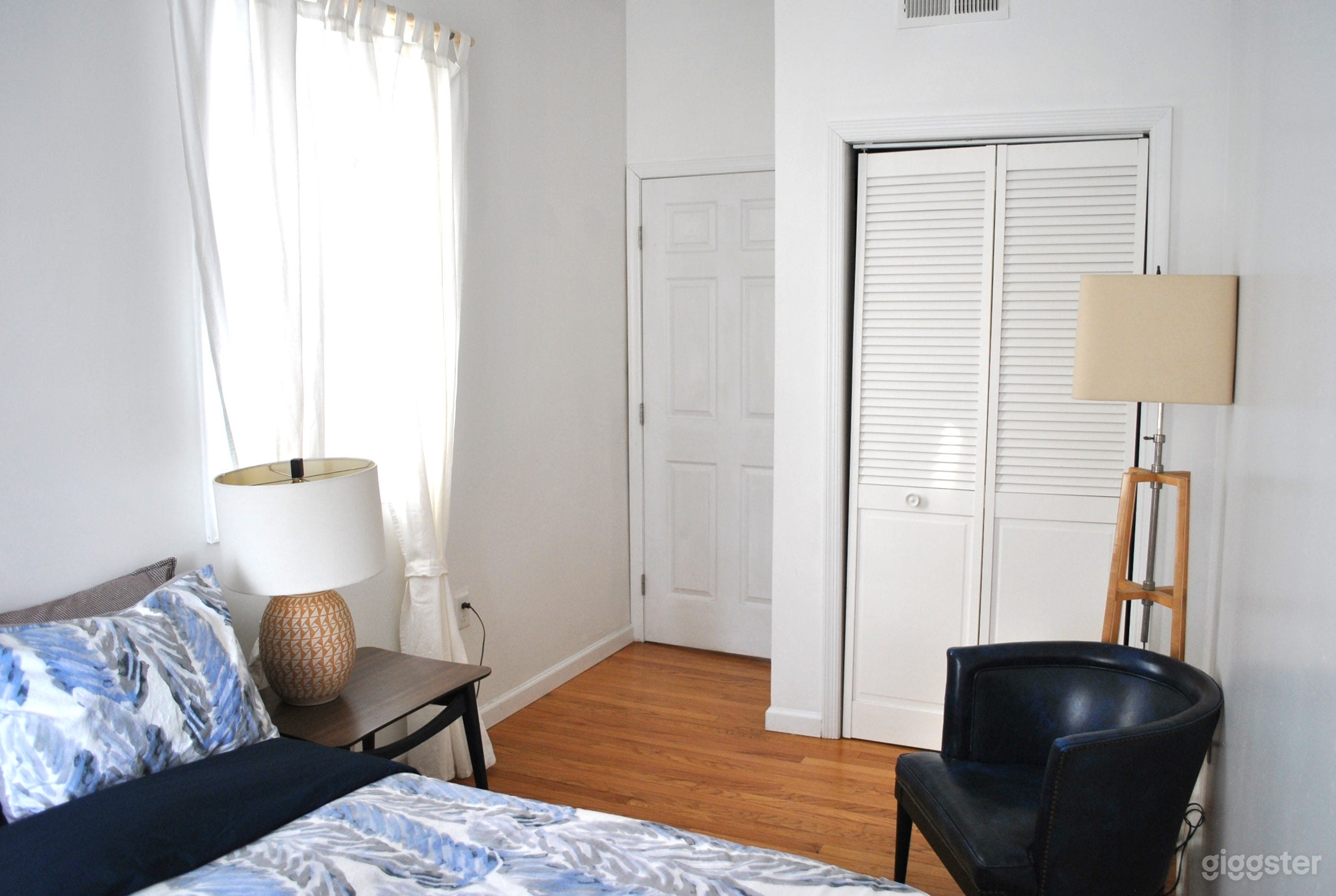 Charming Historic Kingston Home Photo 3