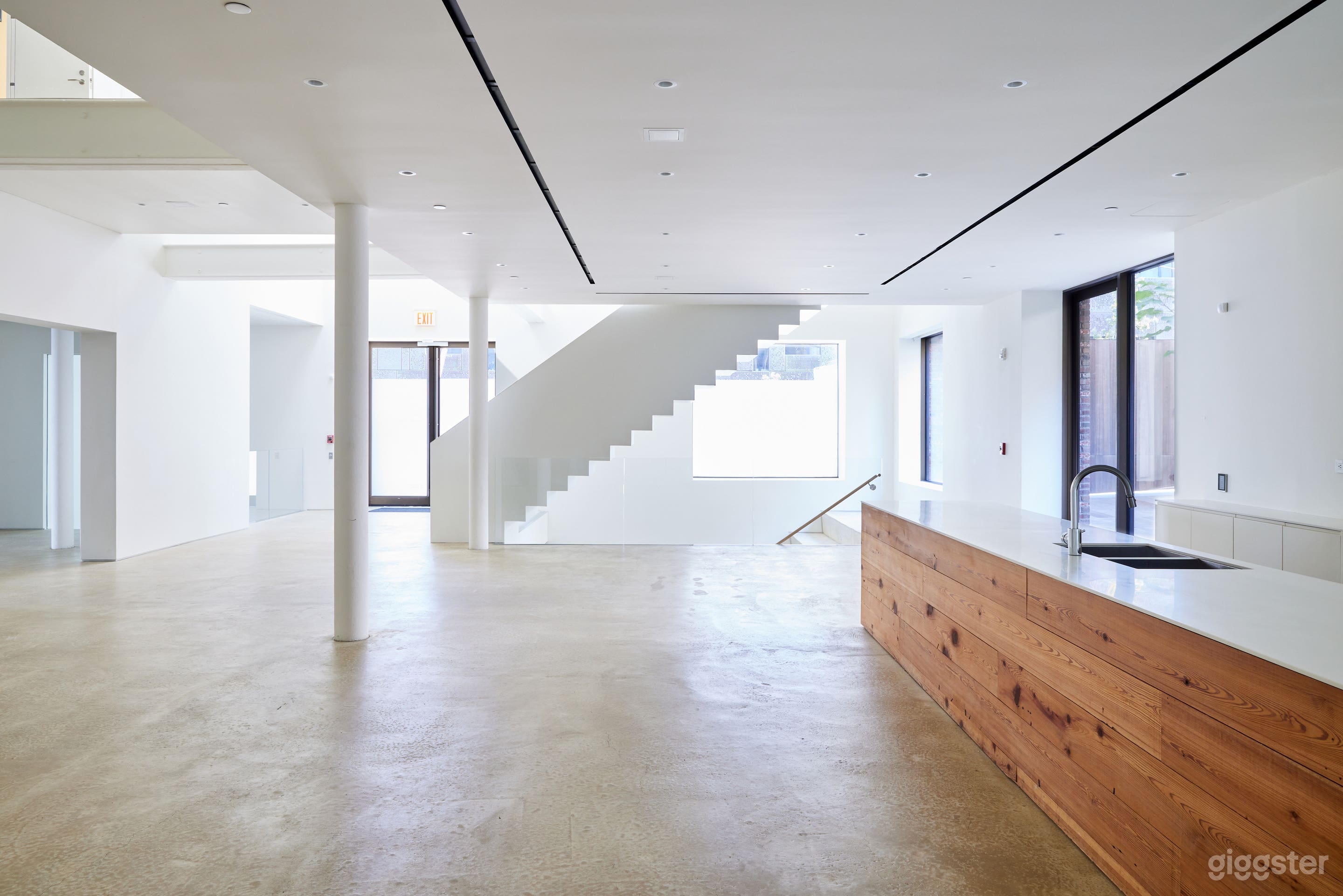 7,500 sq. ft. Creative Venue with Outdoor Terrace Photo 1