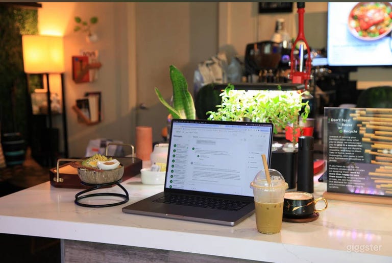  Warm and Inviting Venue 