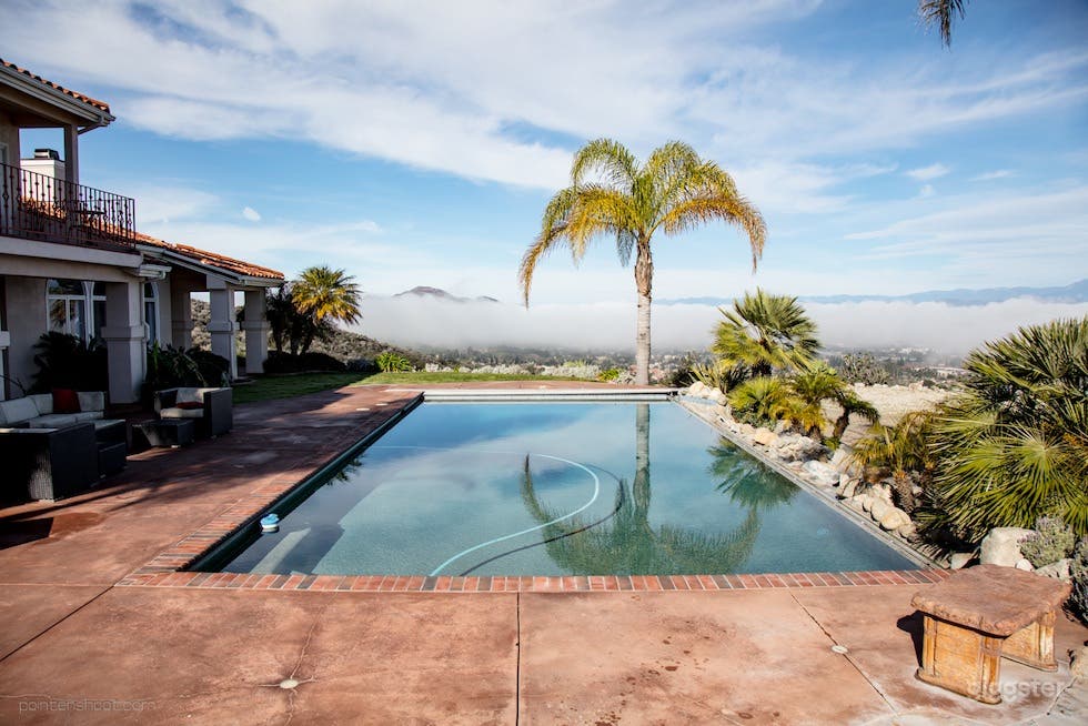 910 Mediterranean Thousand Oaks  Photo 4