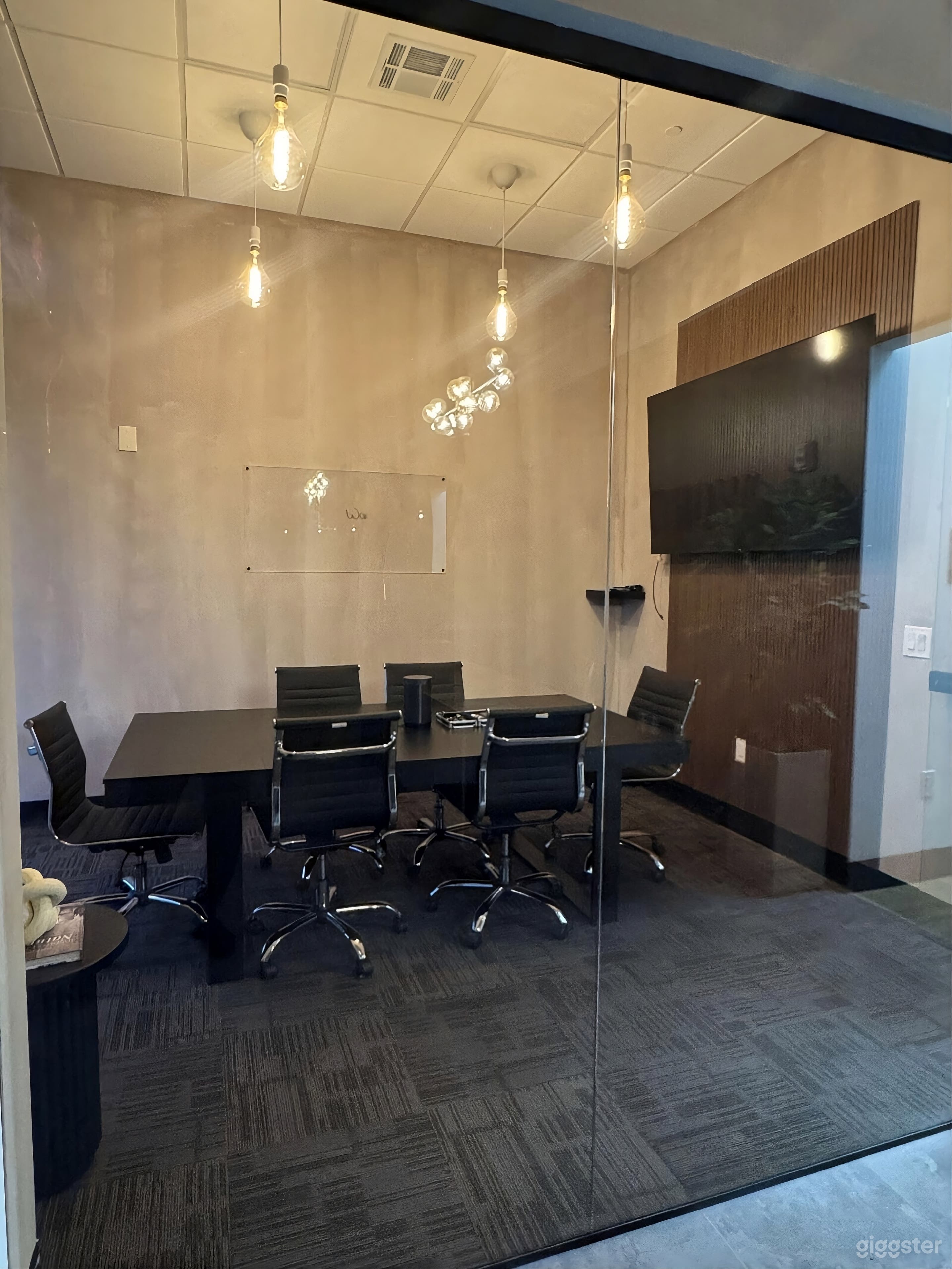 Modern Conference Room (up to 8) Photo 2