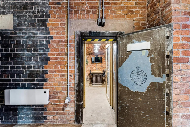  The Vault Meeting Room 