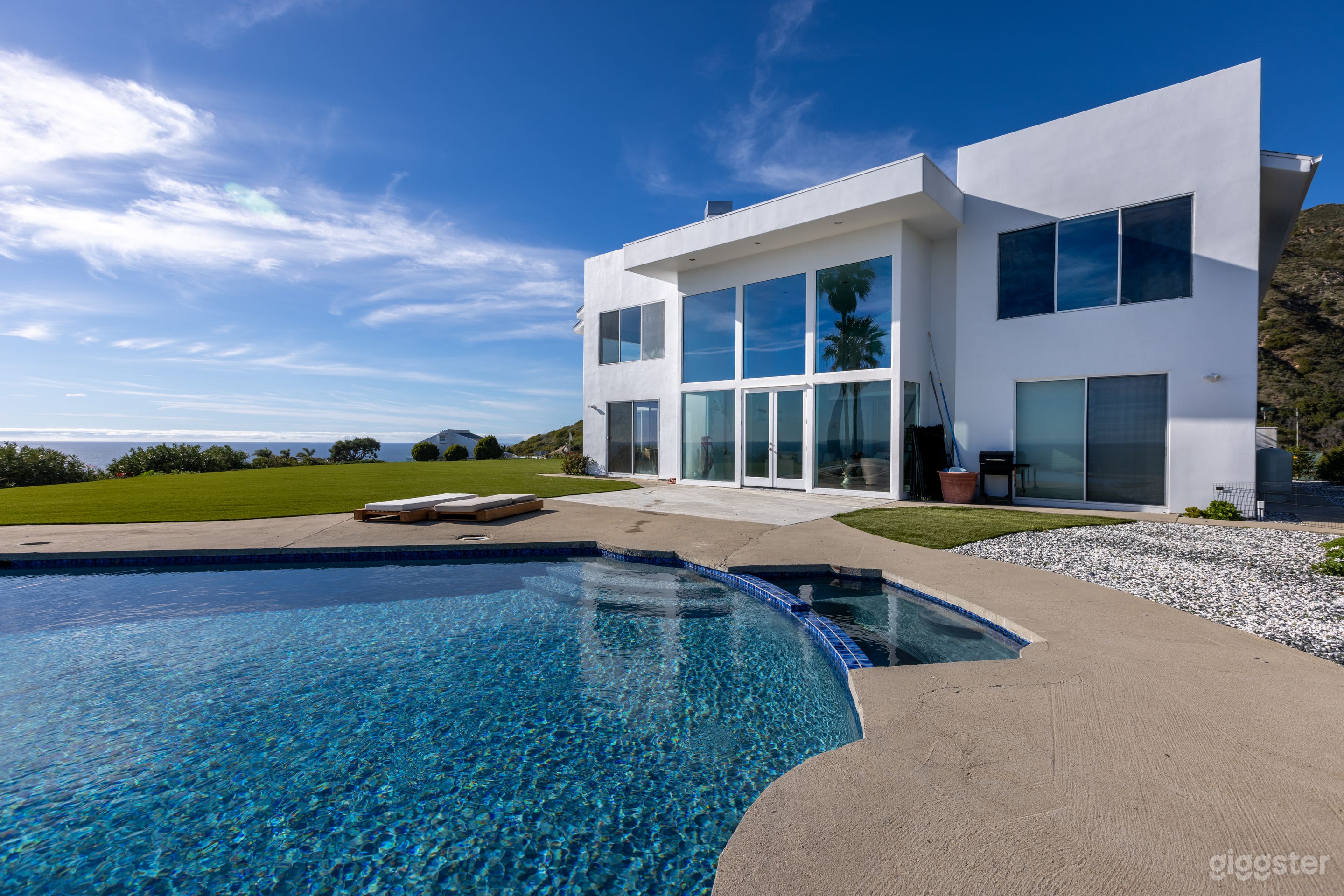 Sea Cloud Estate Photo 1