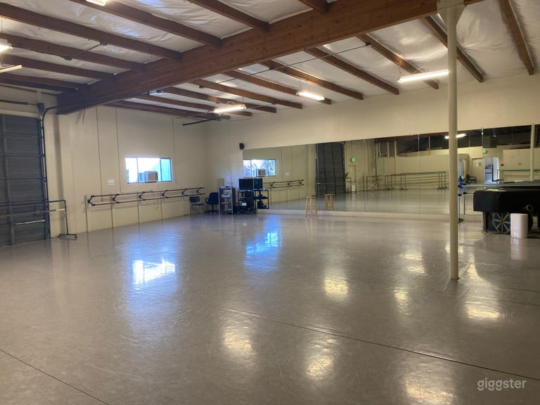  Ballet Dance Studio 1 - with Baby Grand Piano Inside  