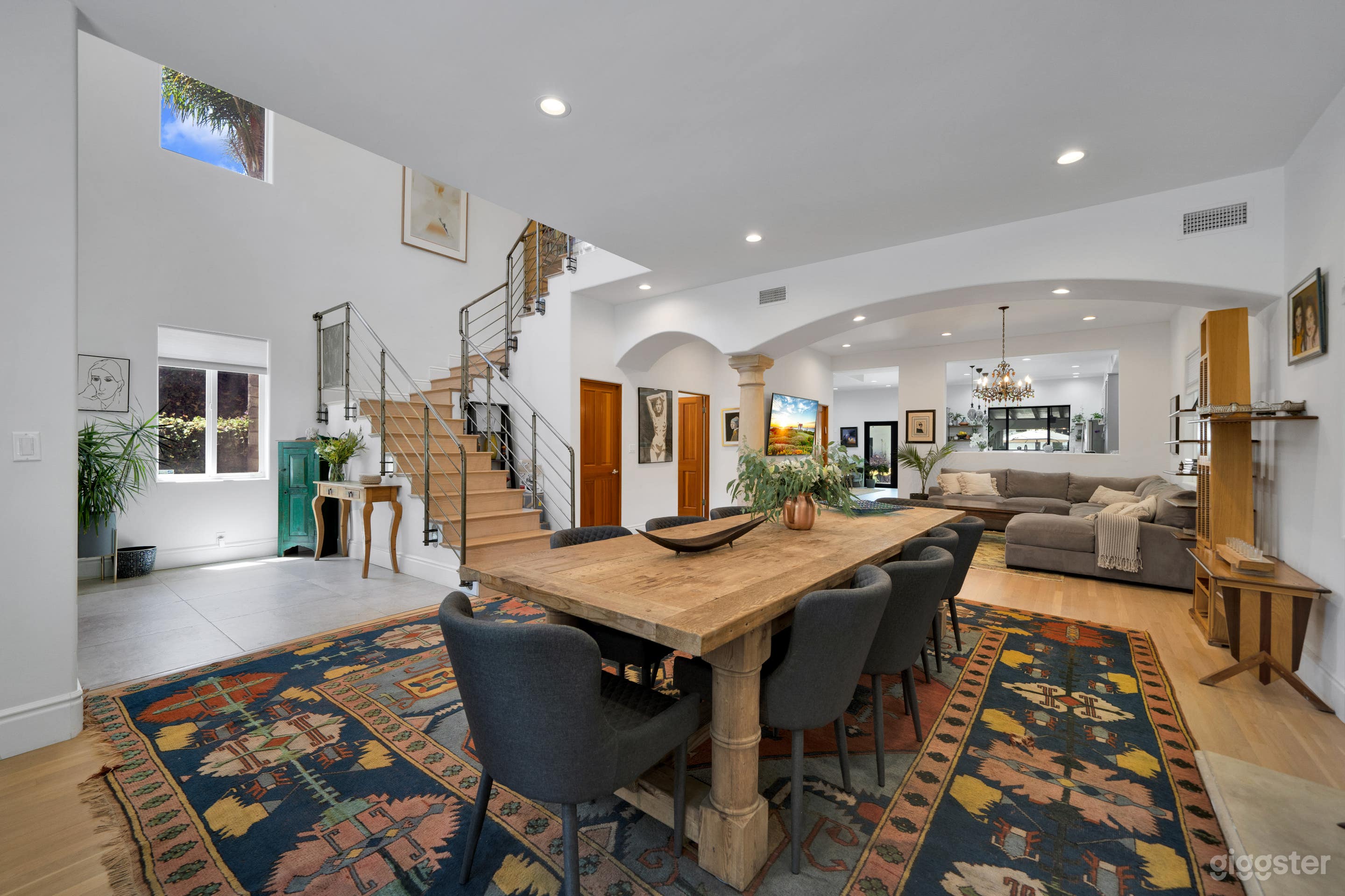 Unique Home With Natural Light Photo 3