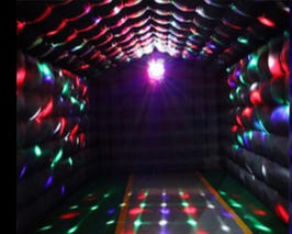  Outdoor Nightclub/Lounge  