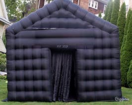  Outdoor Nightclub/Lounge  