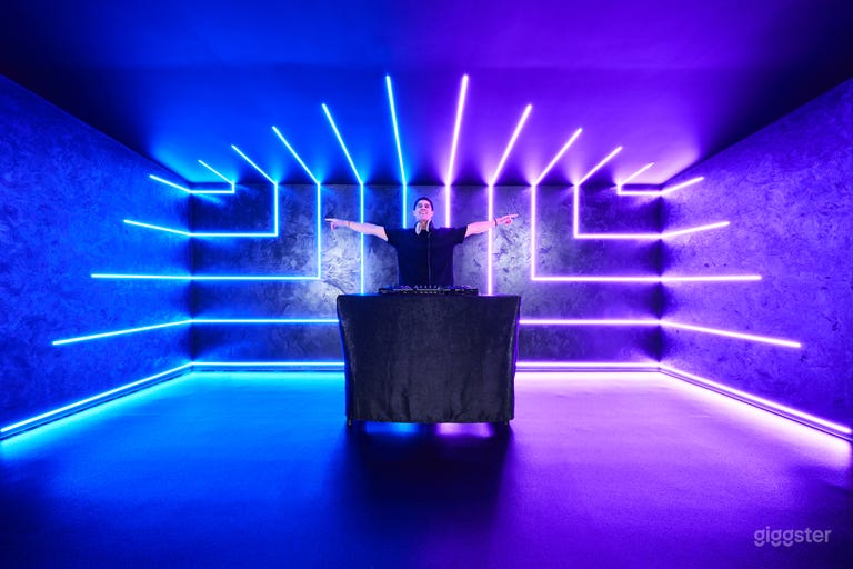  Photo/Video Studio - Podcast Studio. 