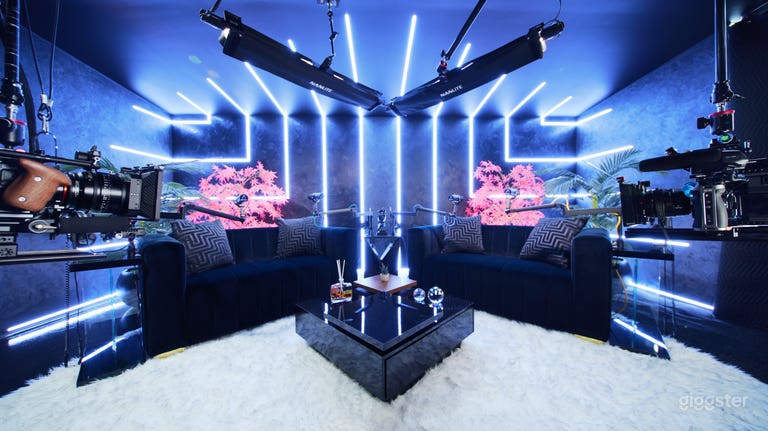  Photo/Video Studio - Podcast Studio. 