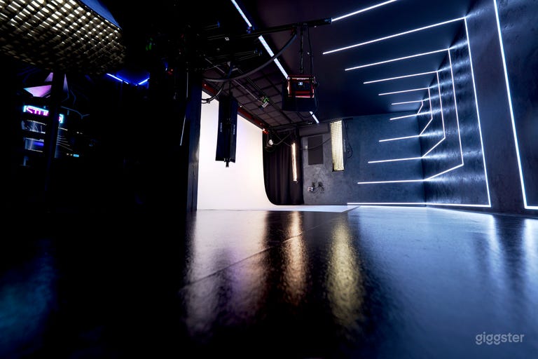  Photo/Video Studio - Podcast Studio. 