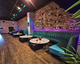  ZOE Cocktail Bar & Bites 