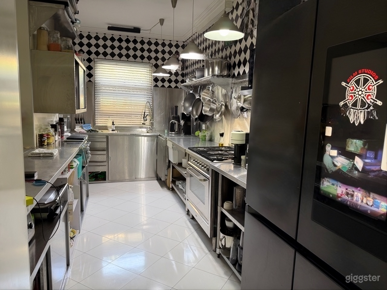 Main Mix Theater for Production/Content Creation/Podcast Photo 3