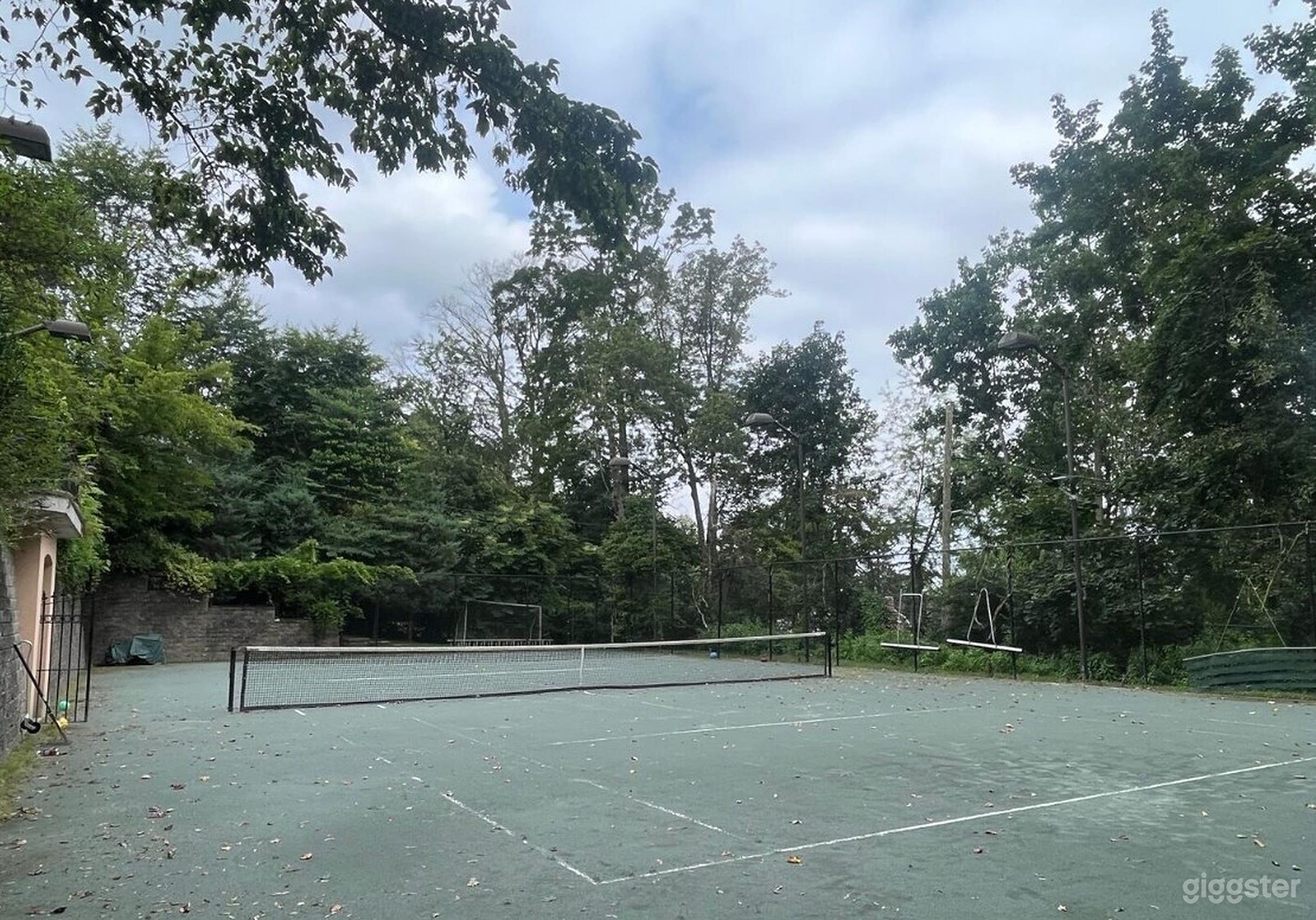 Private Tennis Court For Film And Photo shoots Photo 2