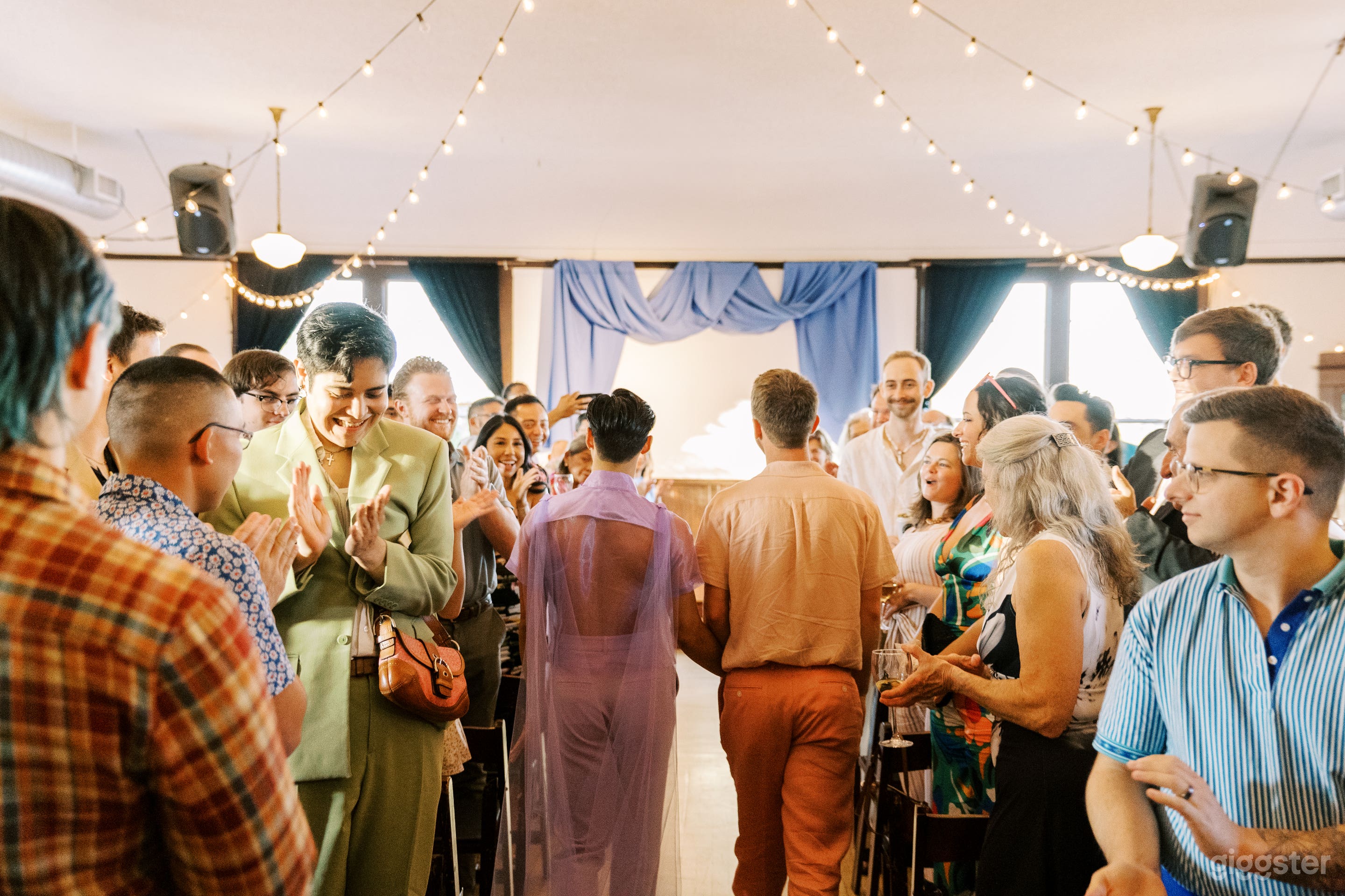 Historic Ballroom: Natural Lighting &amp; In-house F/B catering Photo 4