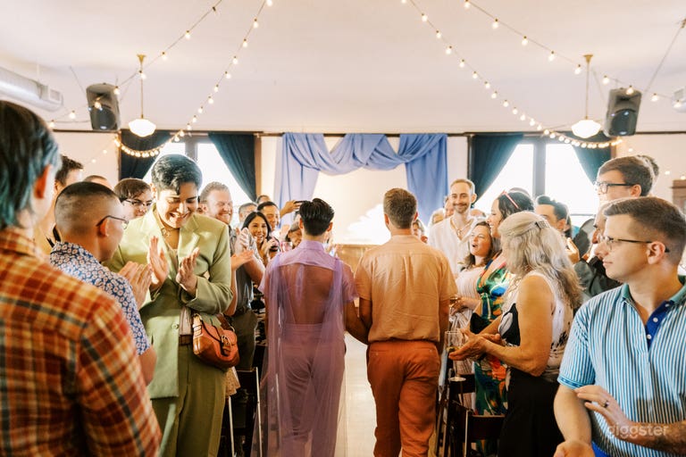  Historic Ballroom: Natural Lighting & In-house F/B catering 