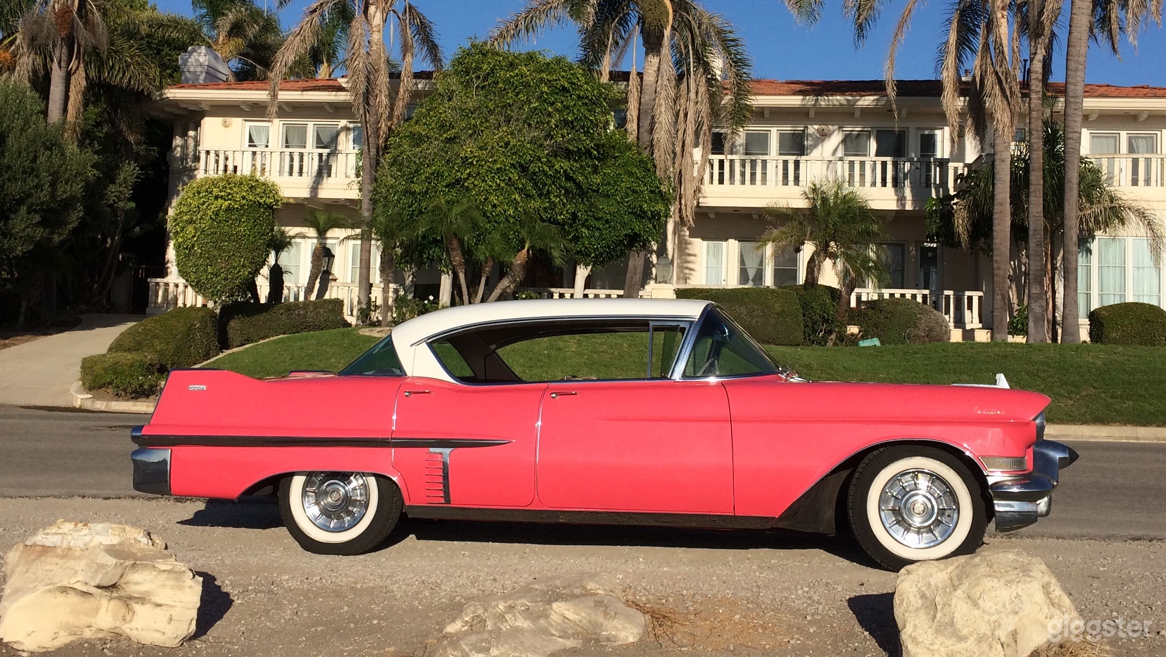 1957 Cadillac Pink 62 Series Photo 3