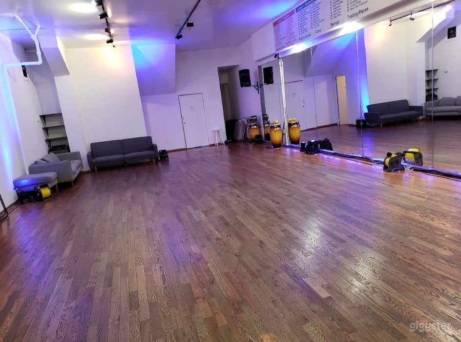 Latin Dance Studio in Brooklyn Photo 4
