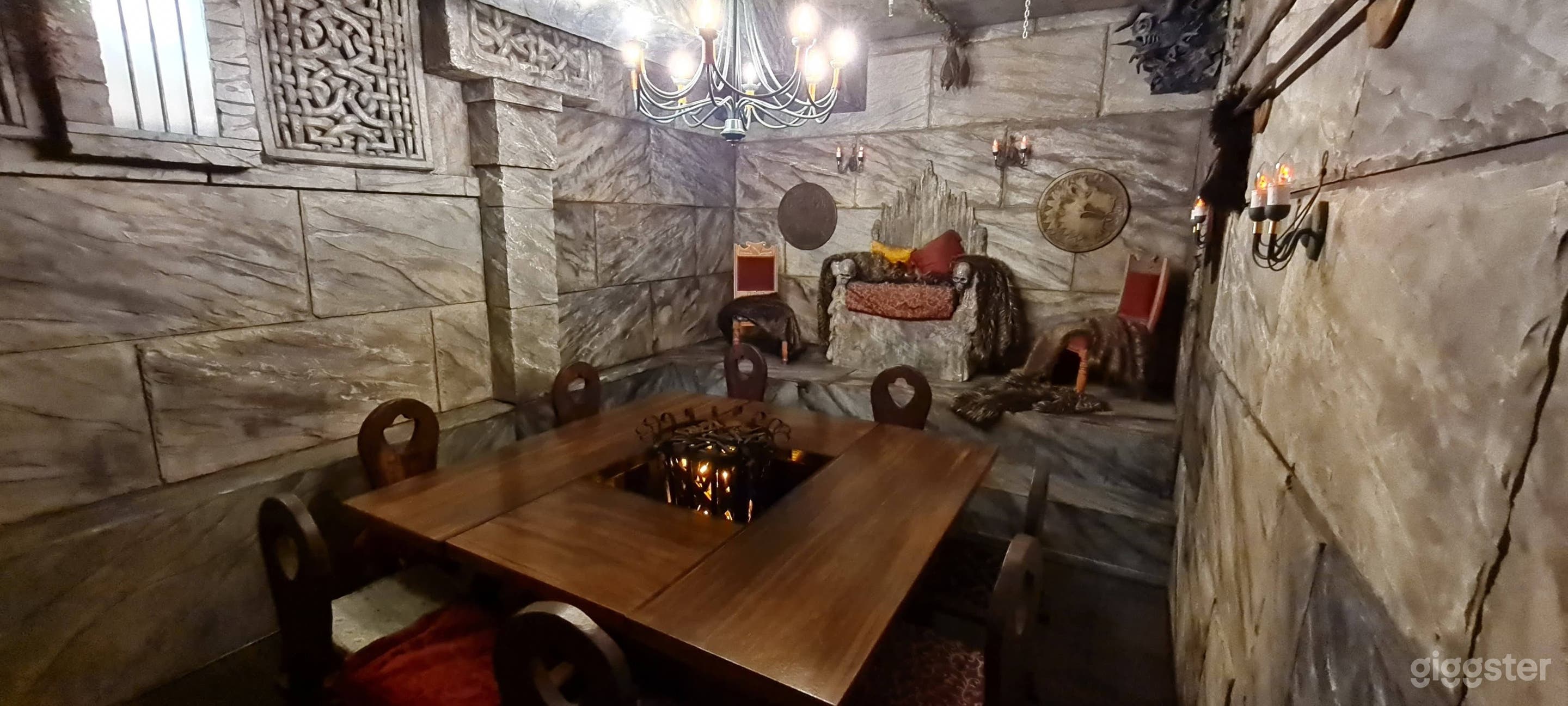5 Themed Room - Entire Venue Photo 1