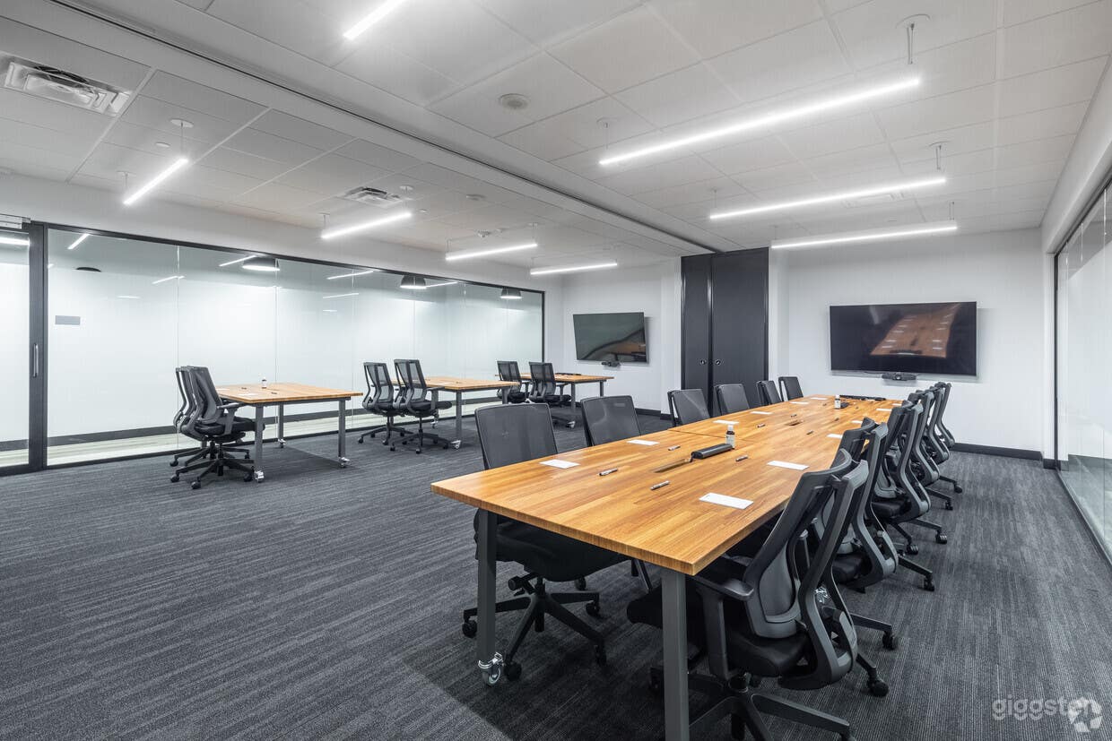 Super Hornet and Chinook Conference Rooms Photo 2