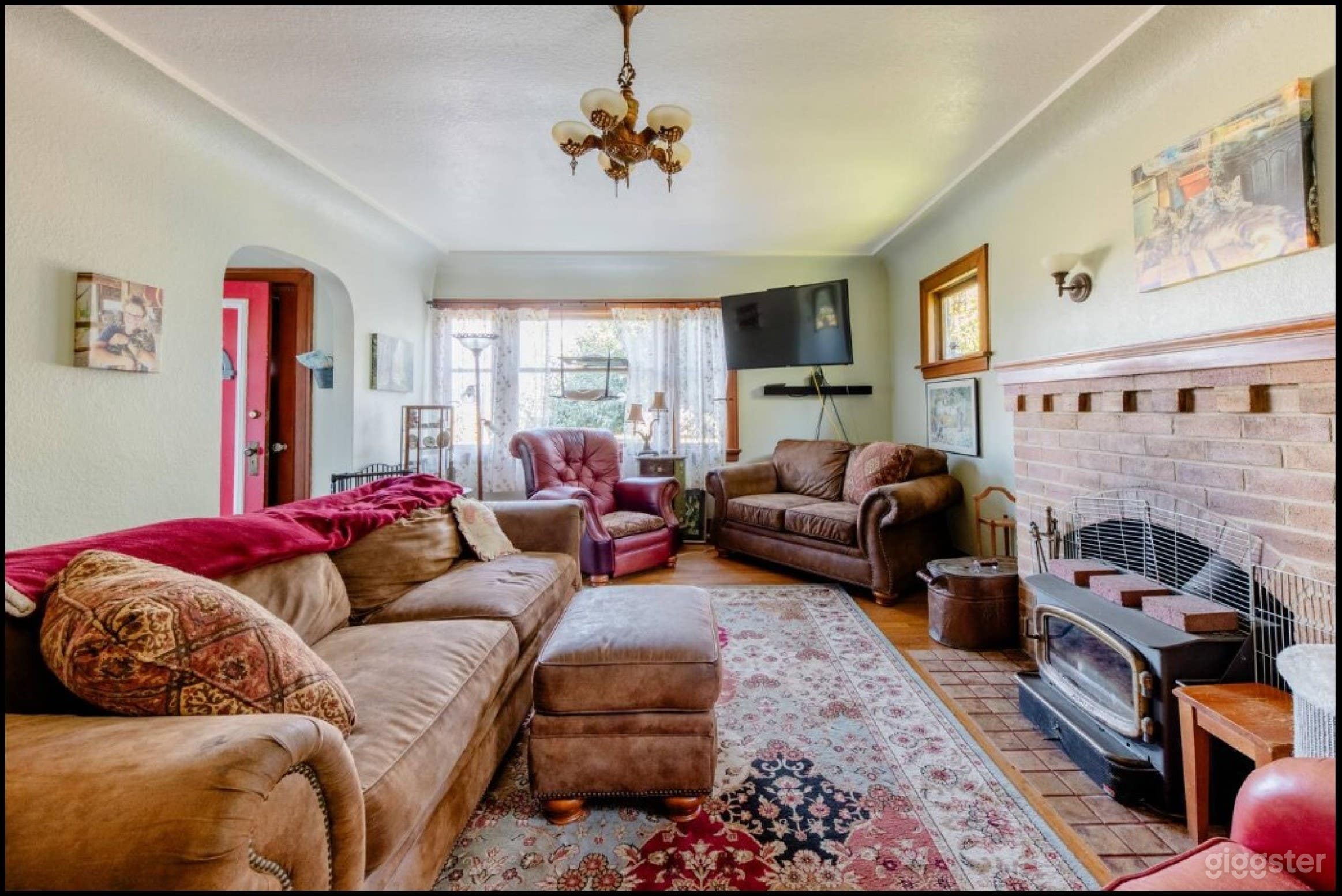 Breathtaking House For Film And Production Photo 4