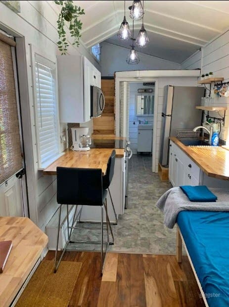 Tiny House On The Farm Photo 2