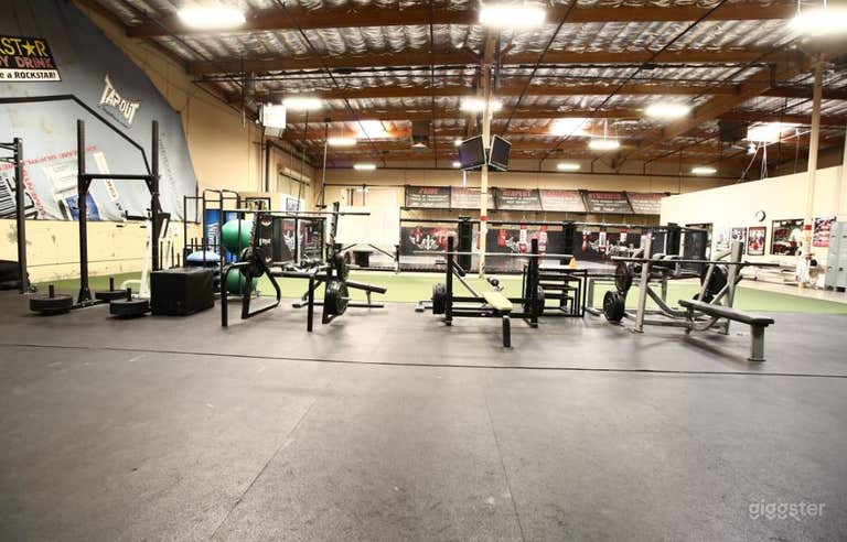  Huge Cross-Training Space with World Class Amenities Minutes from the Strip 