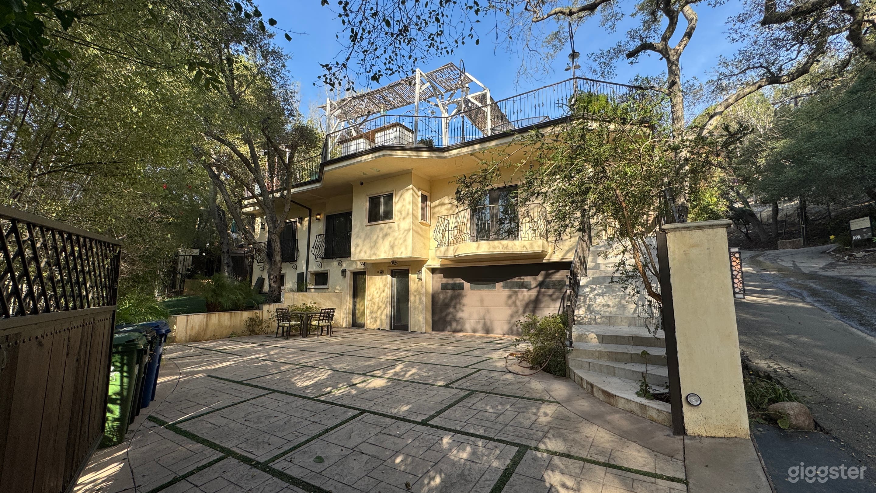 Secluded Film Friendly Bel Air Home Photo 1