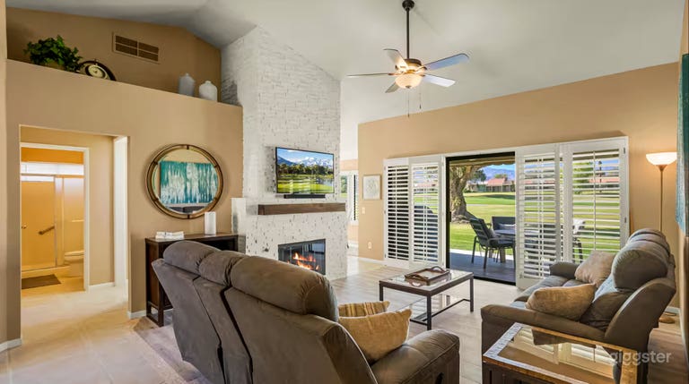  Modern 2-Bedroom Home with Pool & Garden — Film/Photo Ready 