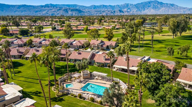  Modern 2-Bedroom Home with Pool & Garden — Film/Photo Ready 