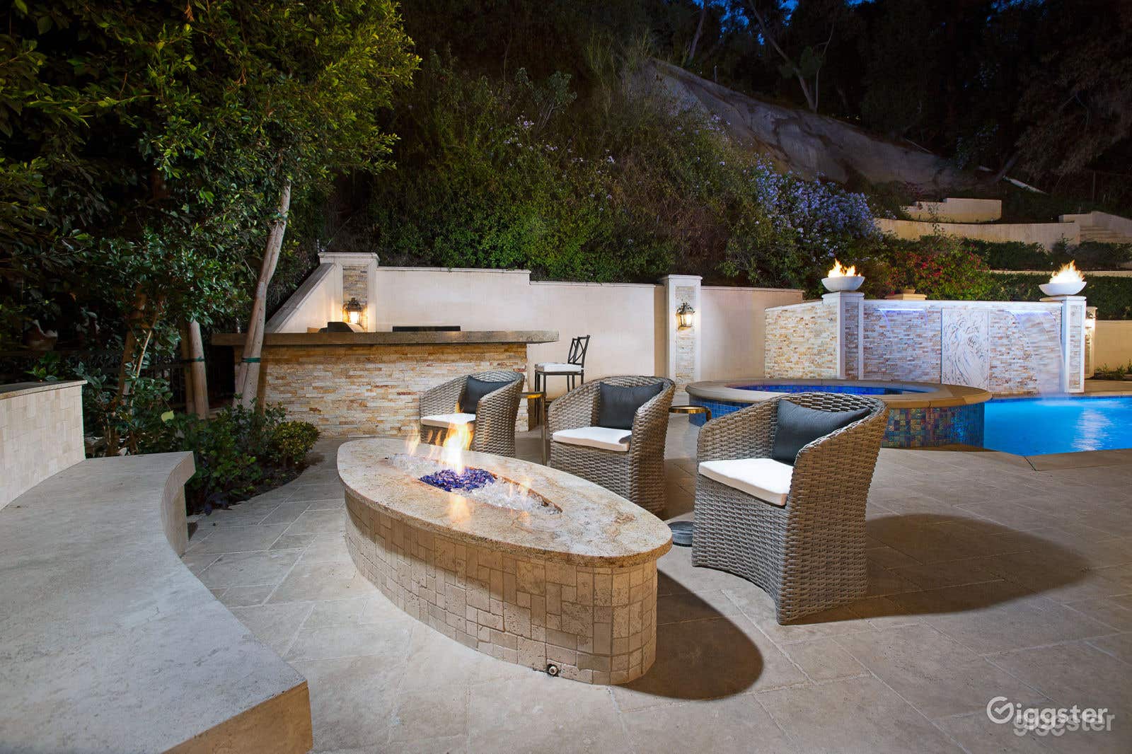 Stunning Pool in an Elegant Beverly Hills Mansion Estate Photo 3