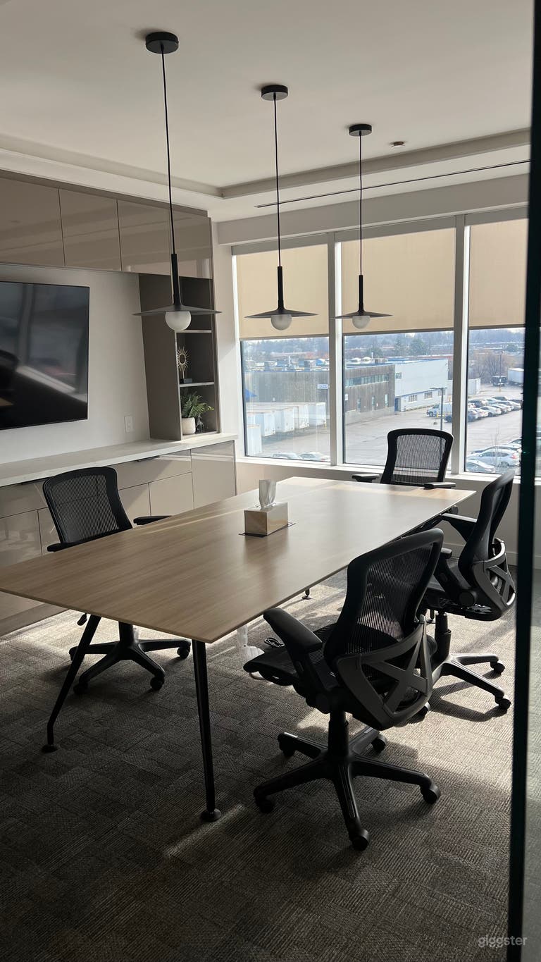  Modern Private Executive Office with City Views 