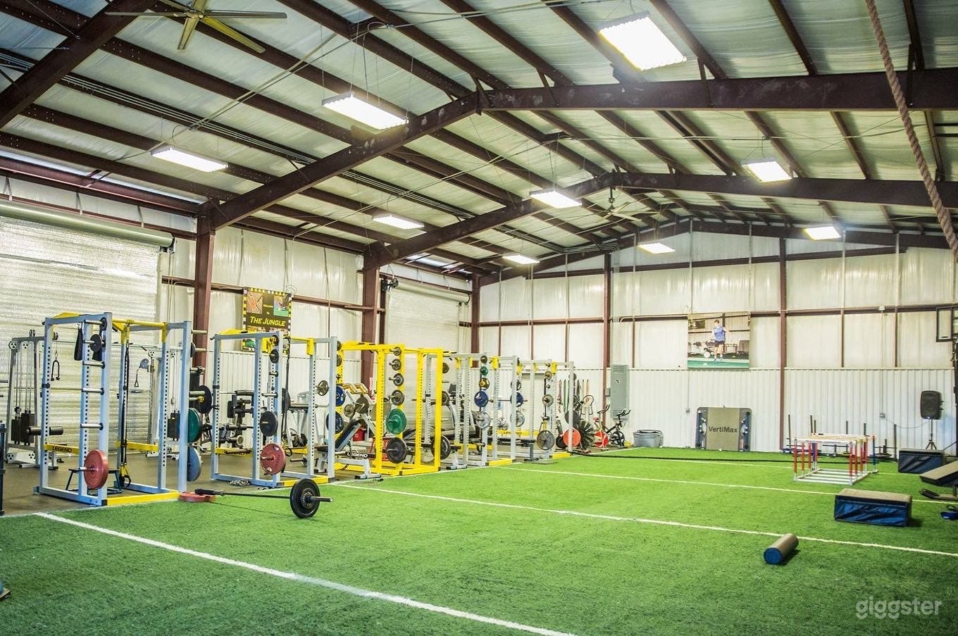 Fitness Gym for Rent Photo 1